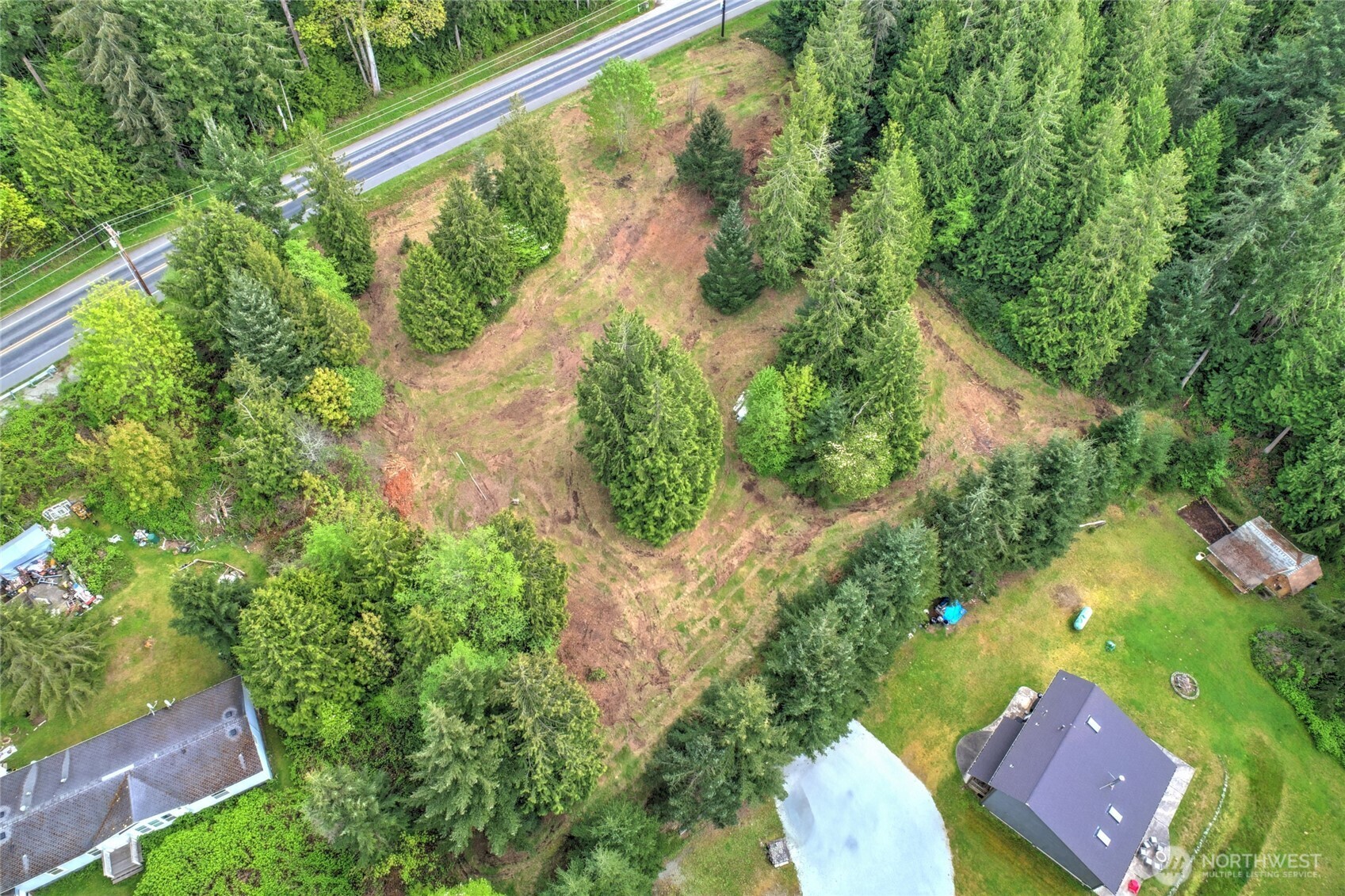 2100 S Camano Drive , Camano Island, WA 98282