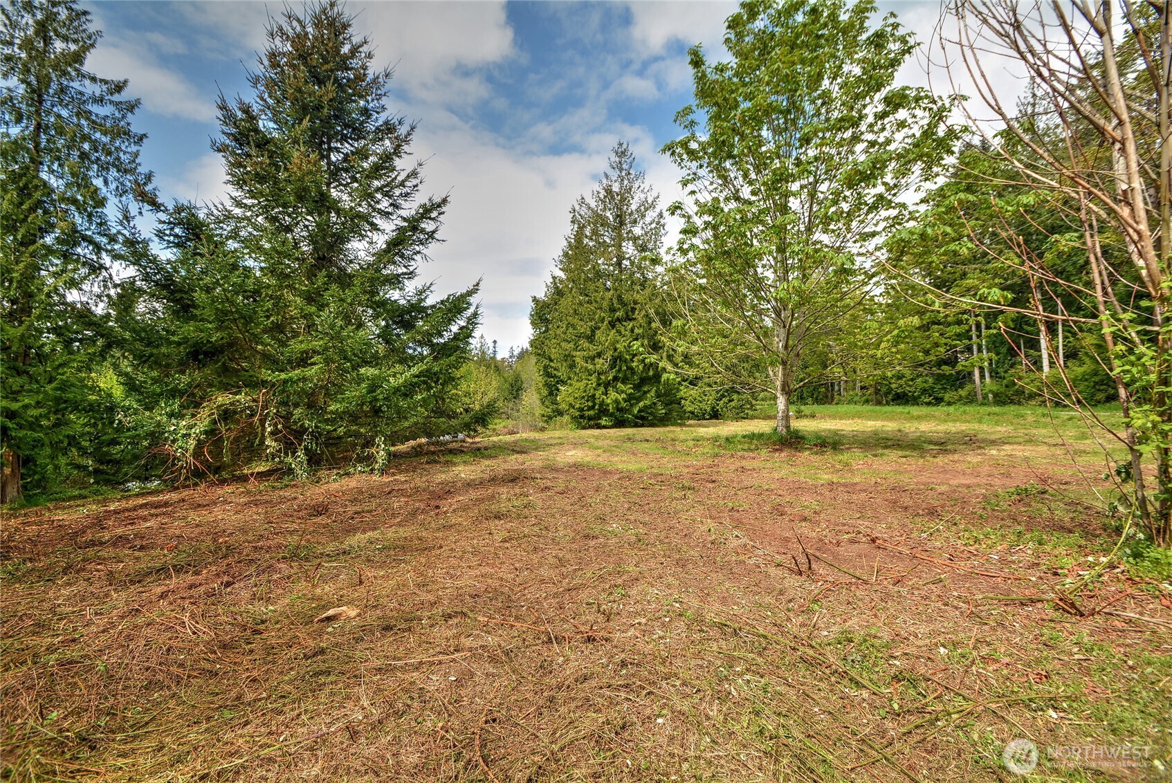 2100 S Camano Drive , Camano Island, WA 98282