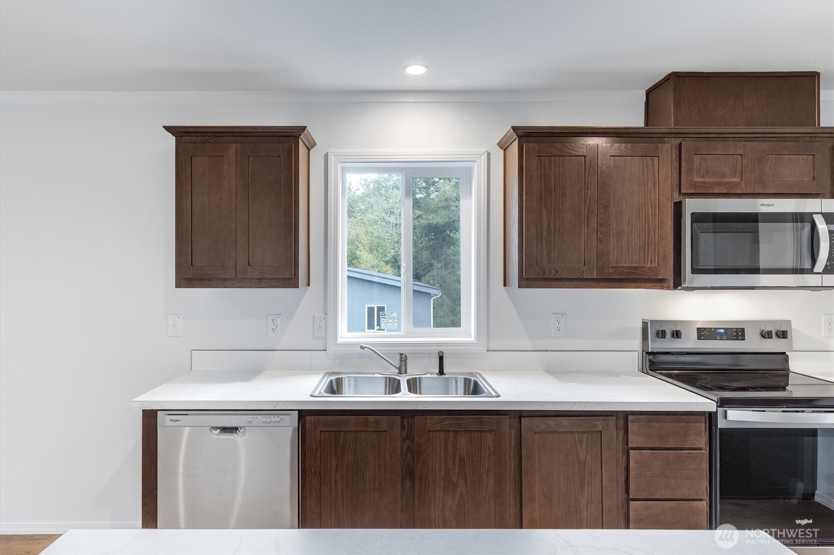 606 G Street , Vader, WA 98593