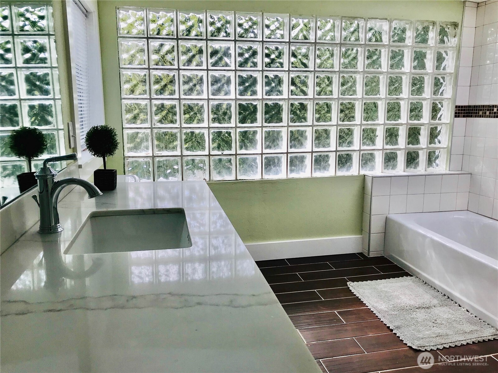 16241 54th Avenue S, Tukwila, WA 98188