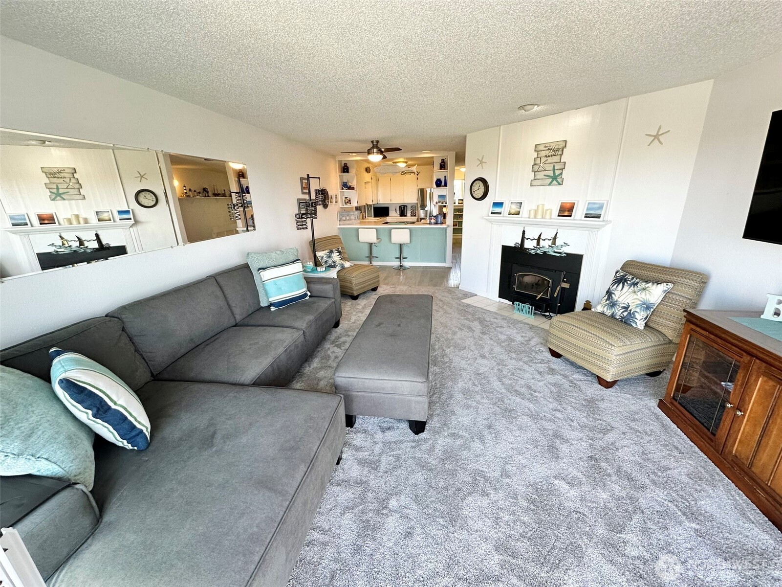 1031 S Sand Dune Avenue SW #B, Ocean Shores, WA 98569