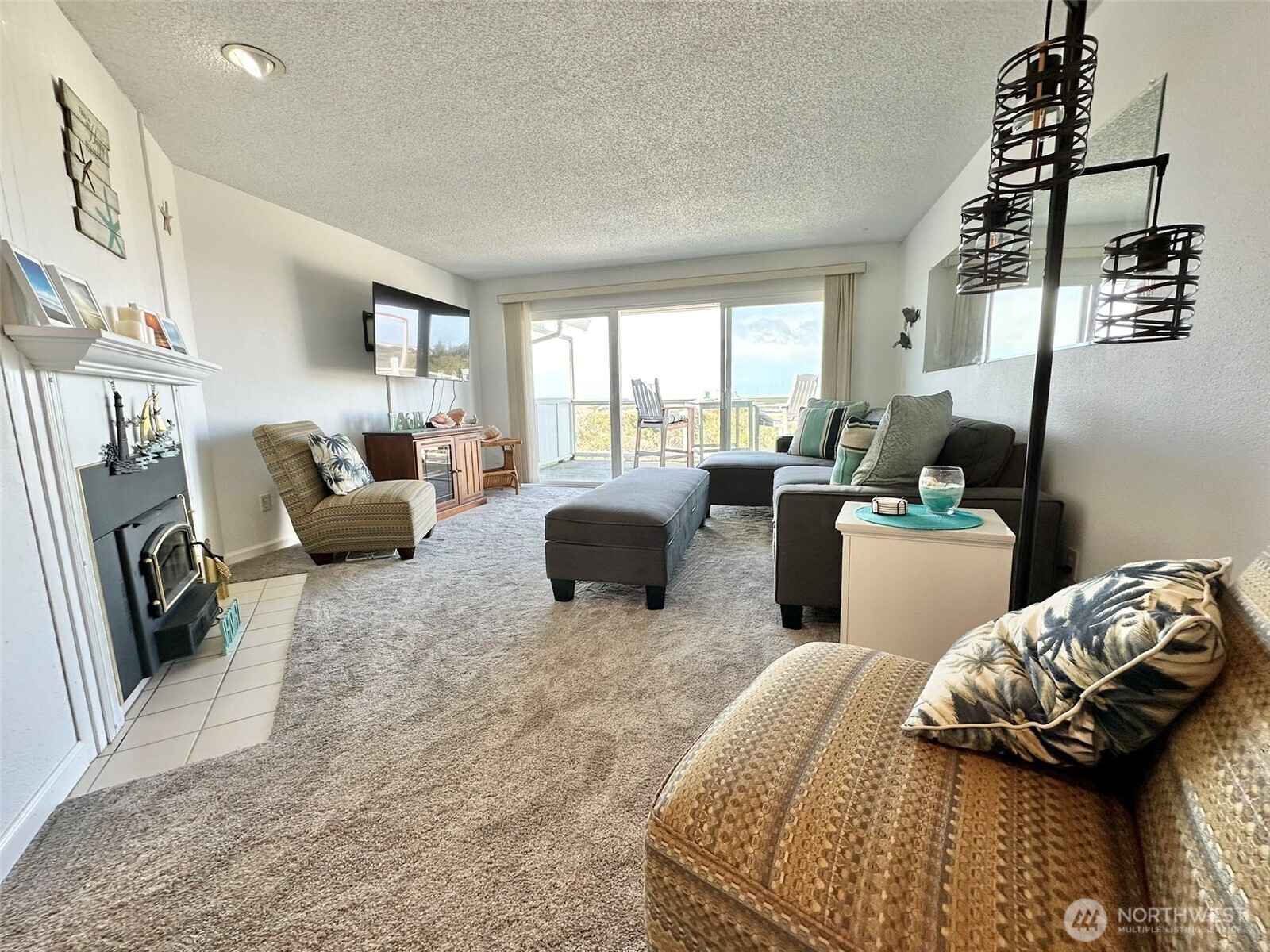 1031 S Sand Dune Avenue SW #B, Ocean Shores, WA 98569