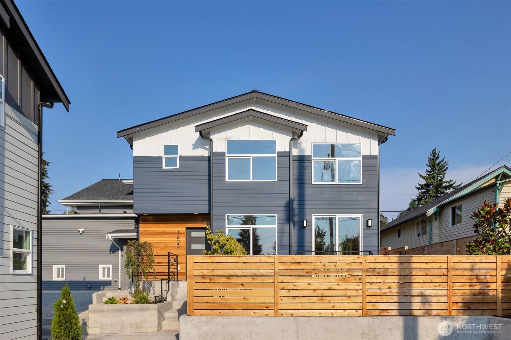 1603 SW Kenyon Street #B, Seattle, WA 98106