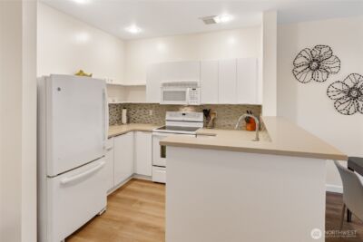 2415 2nd Avenue #432, Seattle, WA 98121 - Photo 13