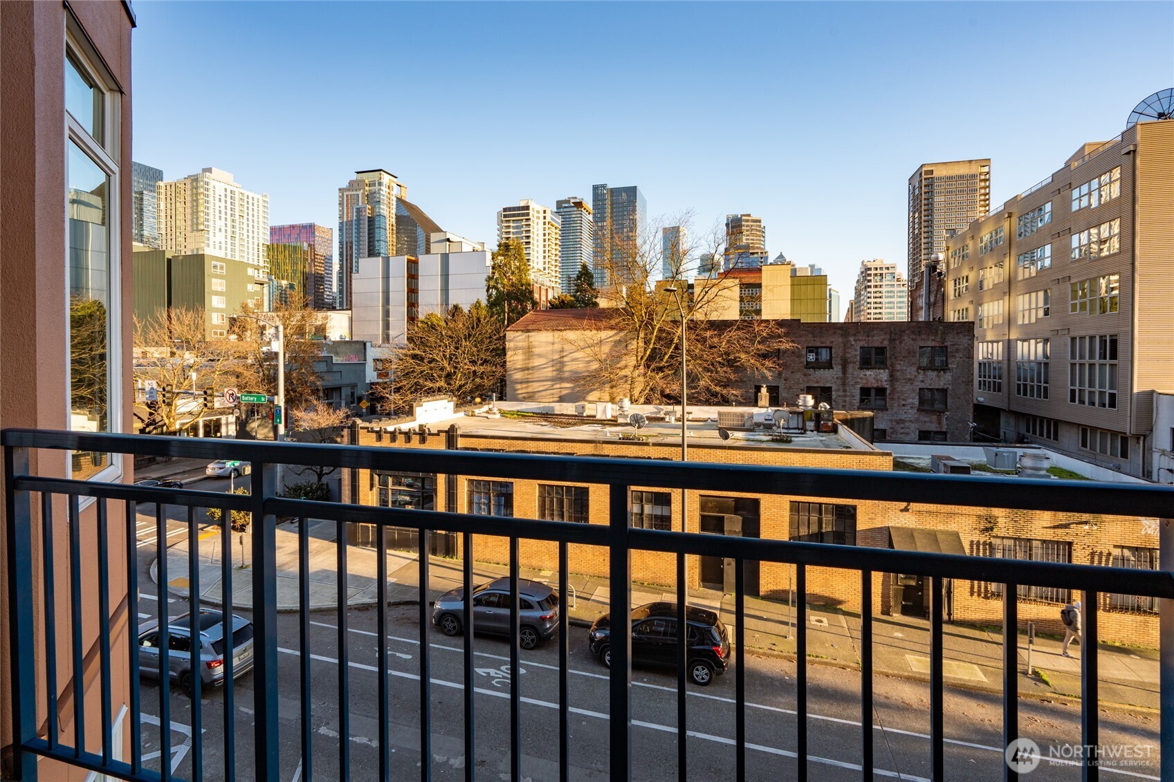 2415 2nd Avenue #432, Seattle, WA 98121