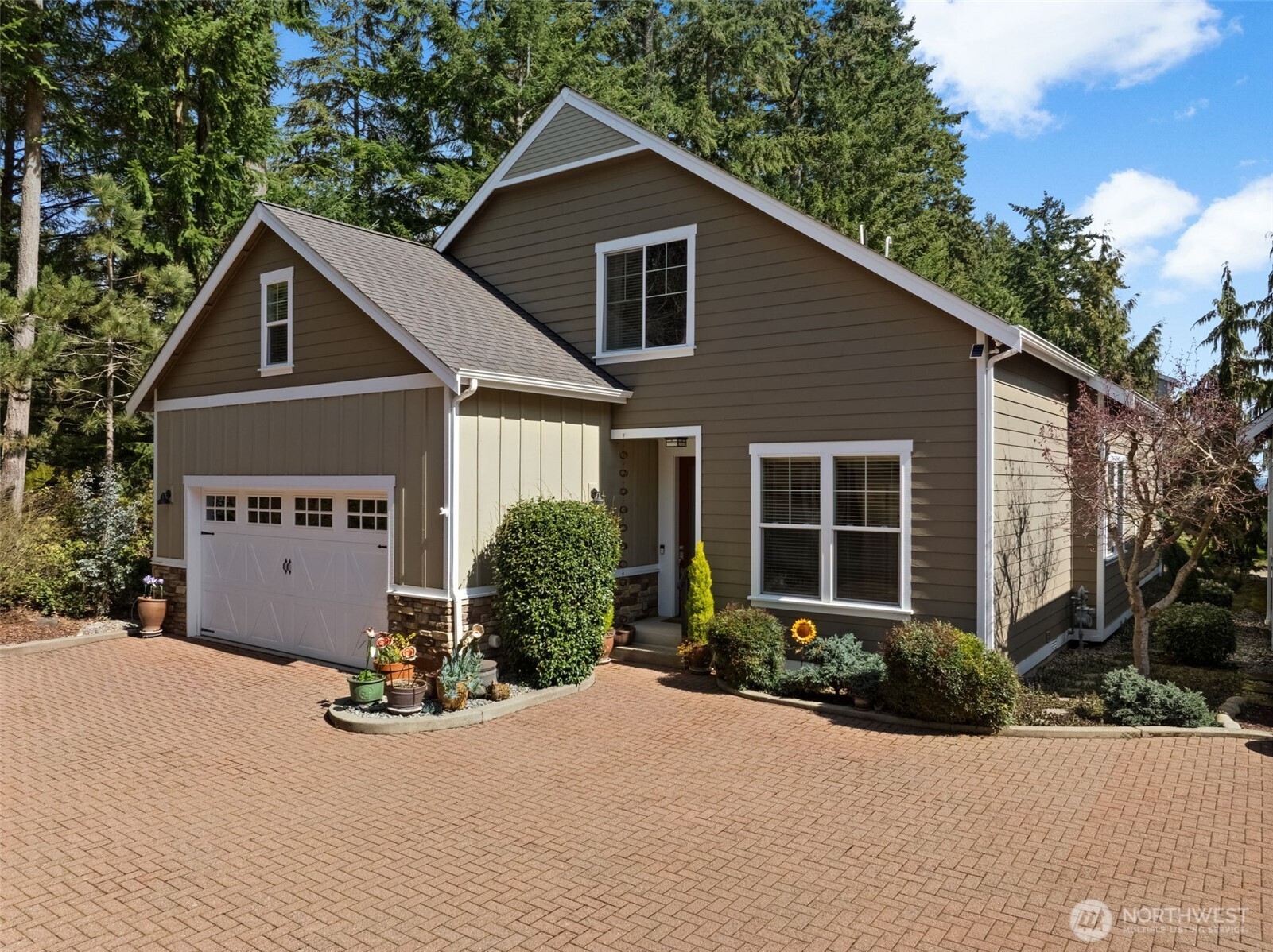 3113 Emerald Lane , Gig Harbor, WA 98335