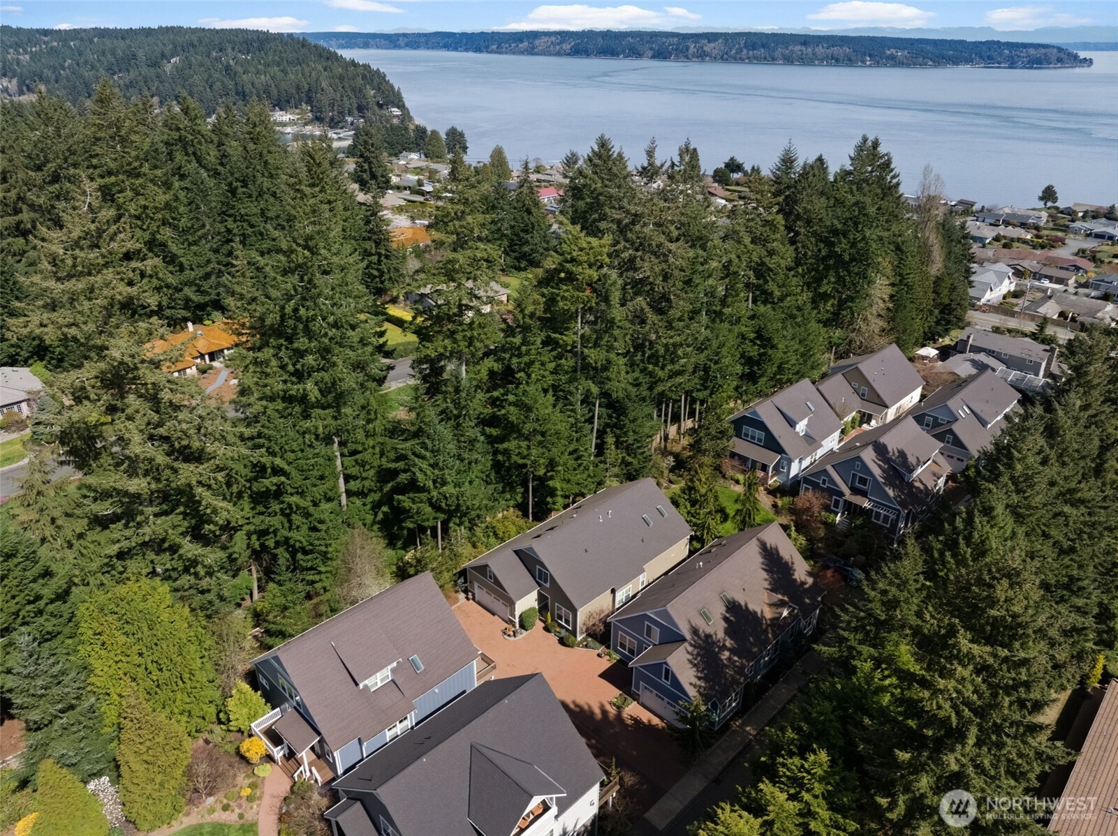 3113 Emerald Lane , Gig Harbor, WA 98335