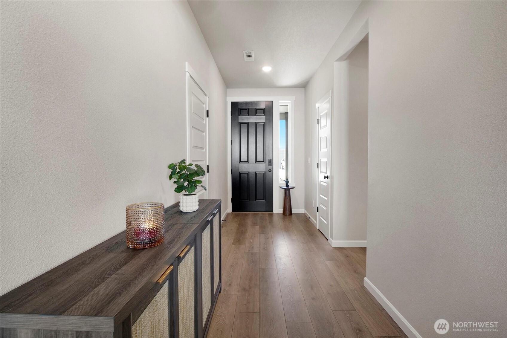 4716 W Thrush Street , Moses Lake, WA 98837