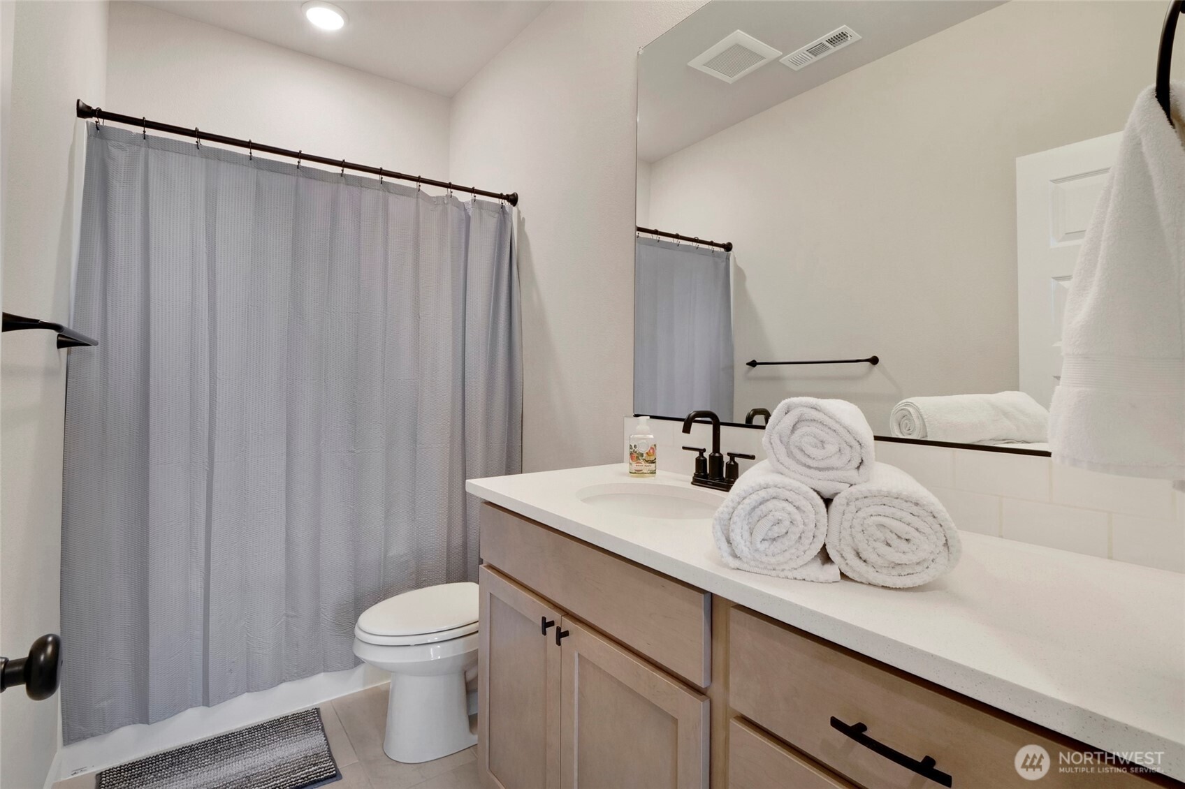 4716 W Thrush Street , Moses Lake, WA 98837