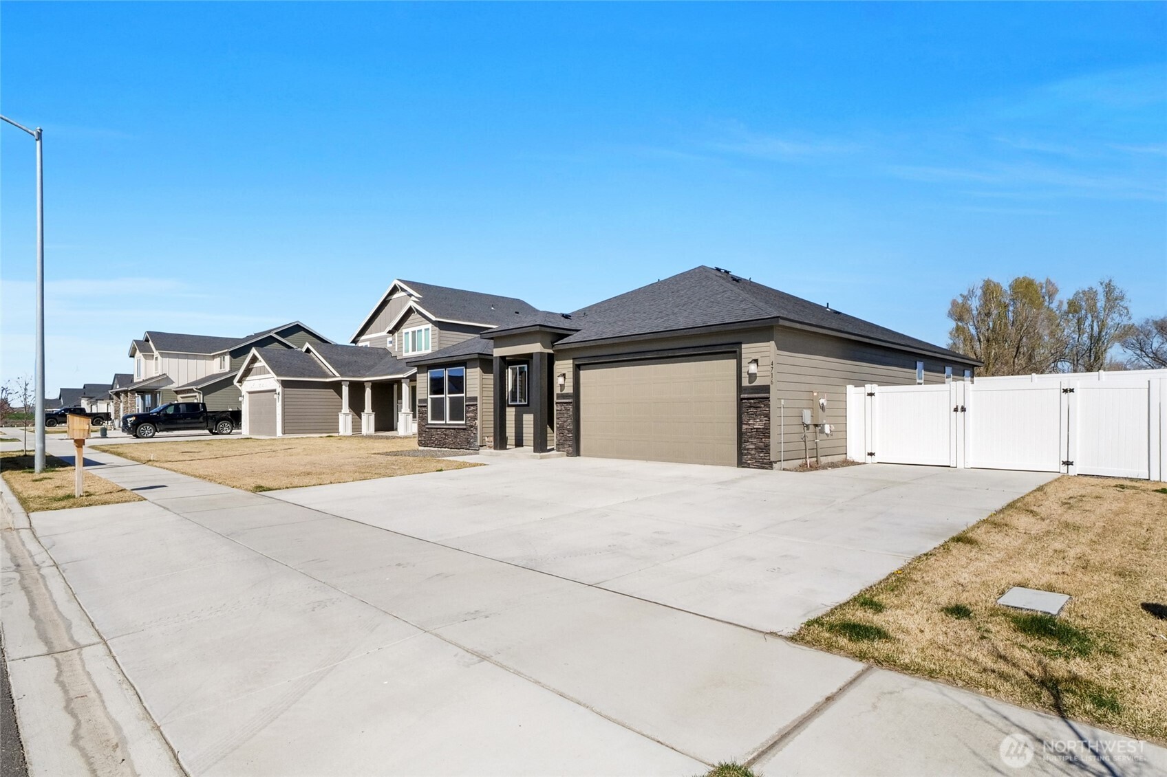 4716 W Thrush Street , Moses Lake, WA 98837