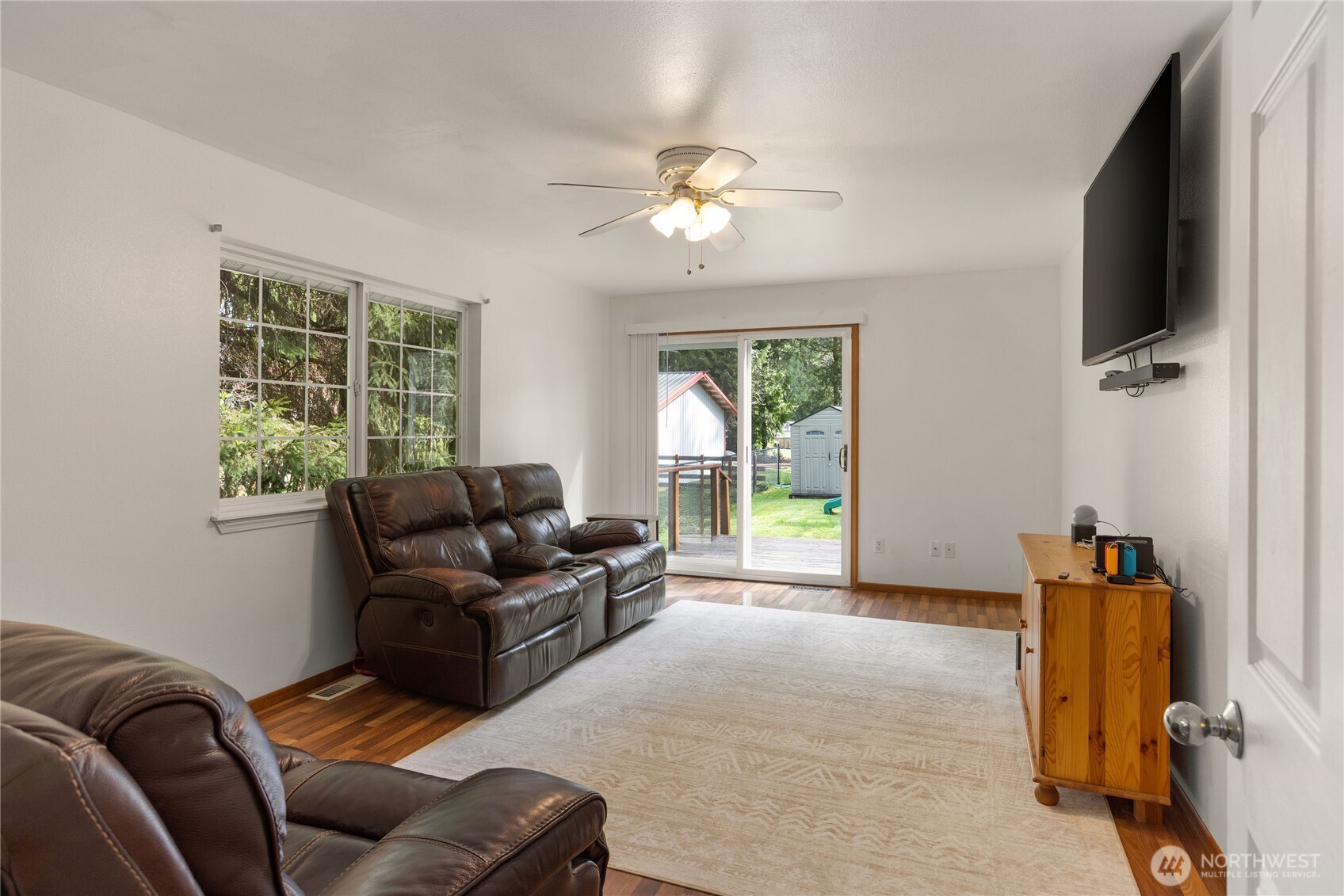 2275 Northlake Way NW, Bremerton, WA 98312