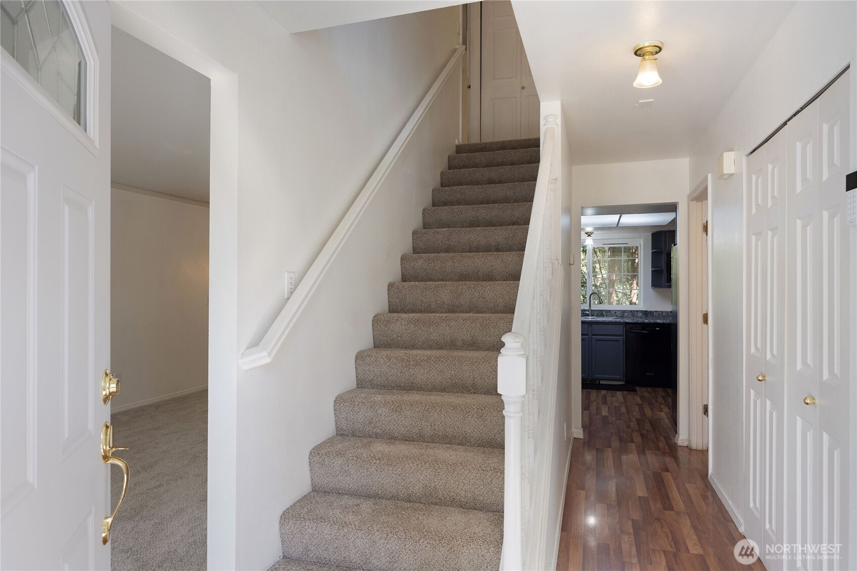 2275 Northlake Way NW, Bremerton, WA 98312