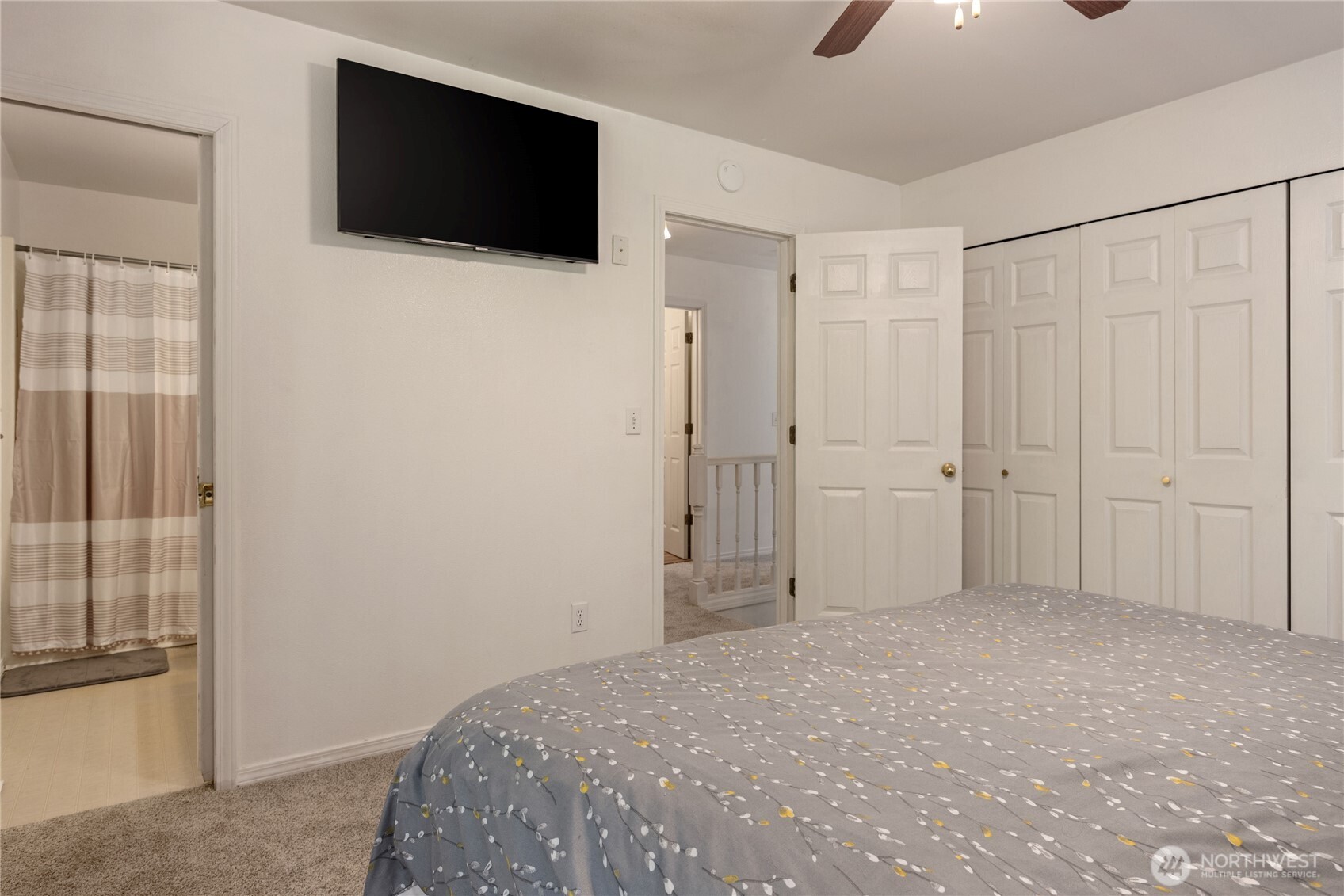 2275 Northlake Way NW, Bremerton, WA 98312