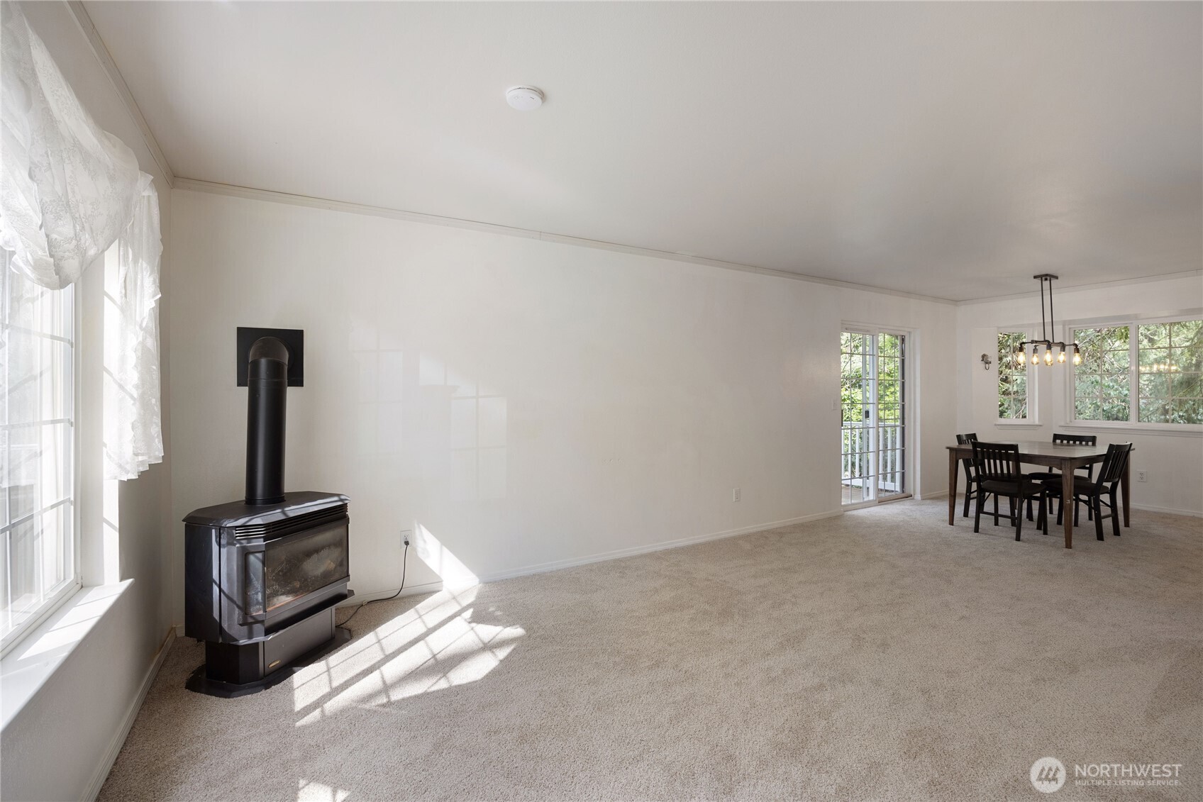 2275 Northlake Way NW, Bremerton, WA 98312