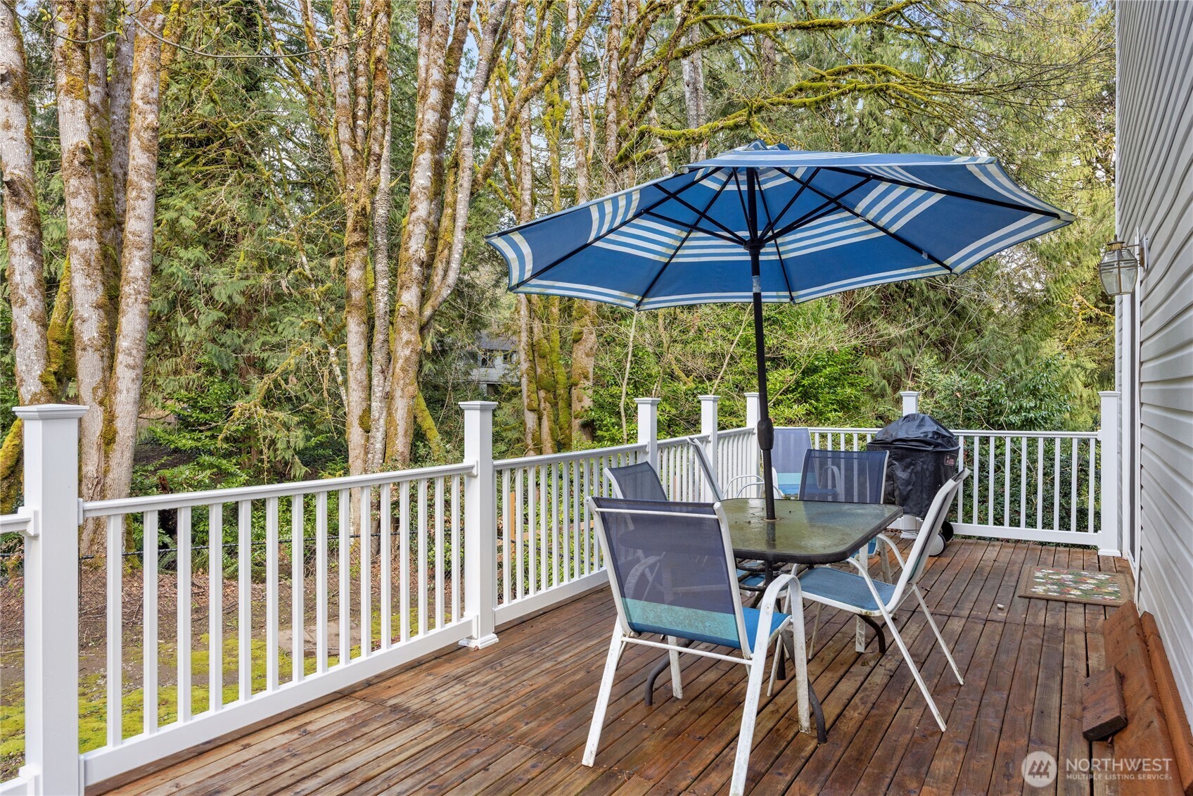 2275 Northlake Way NW, Bremerton, WA 98312