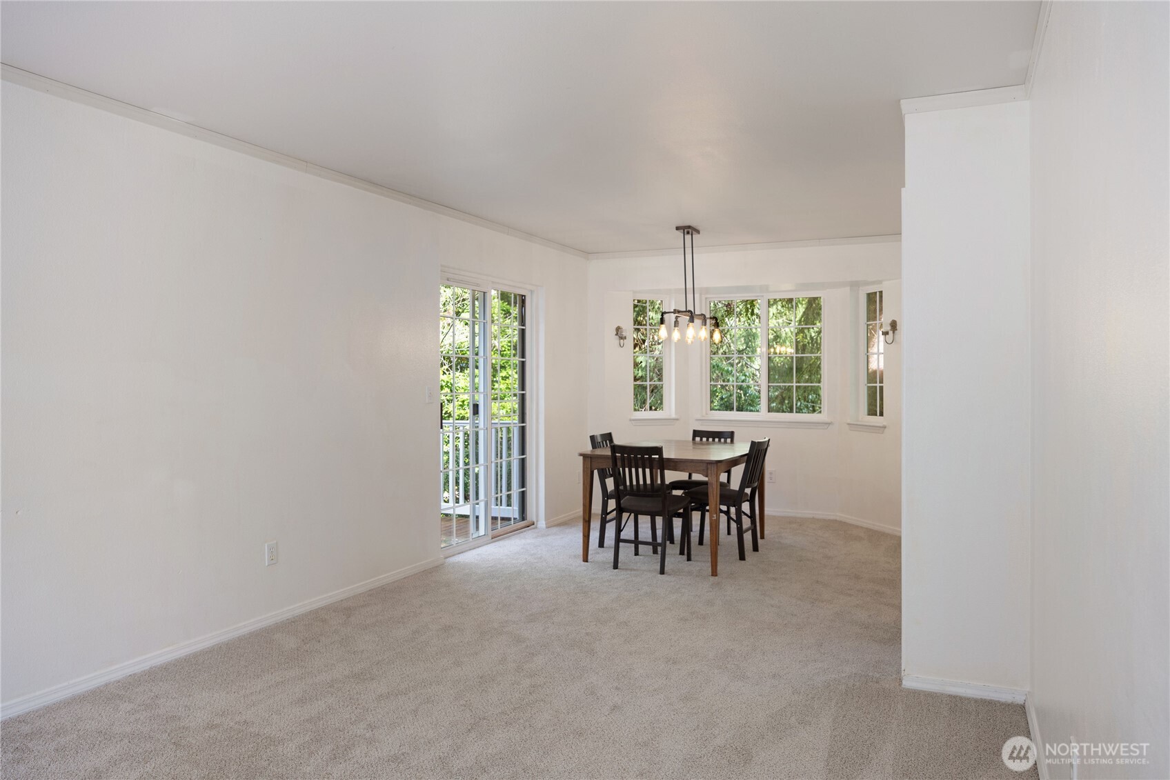 2275 Northlake Way NW, Bremerton, WA 98312