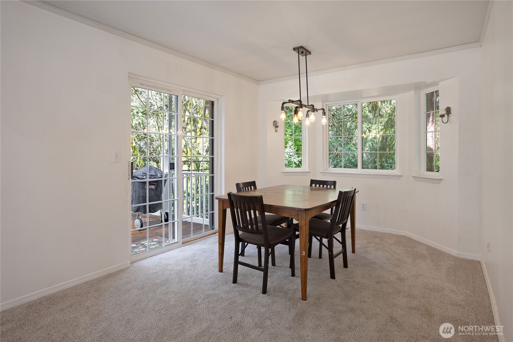 2275 Northlake Way NW, Bremerton, WA 98312