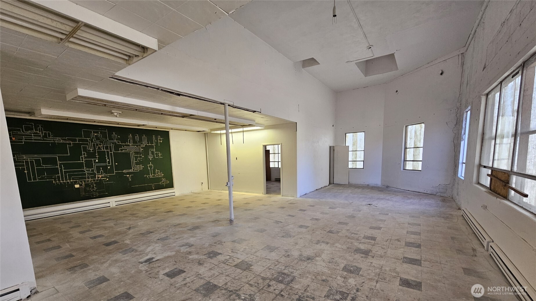 975 Hemlock Street Ct , Longview, WA 98632