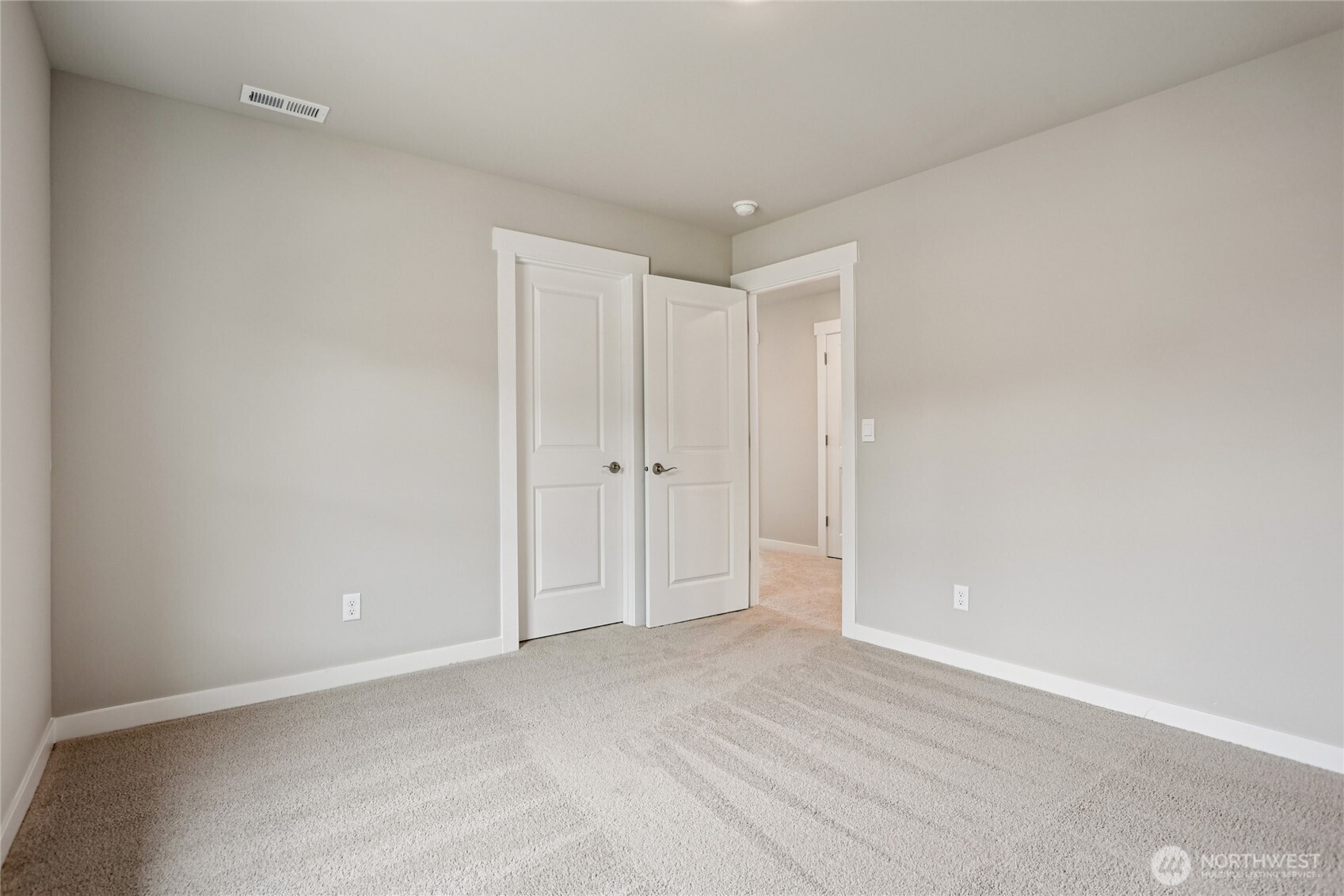 560 SE 11th Place #12, North Bend, WA 98045