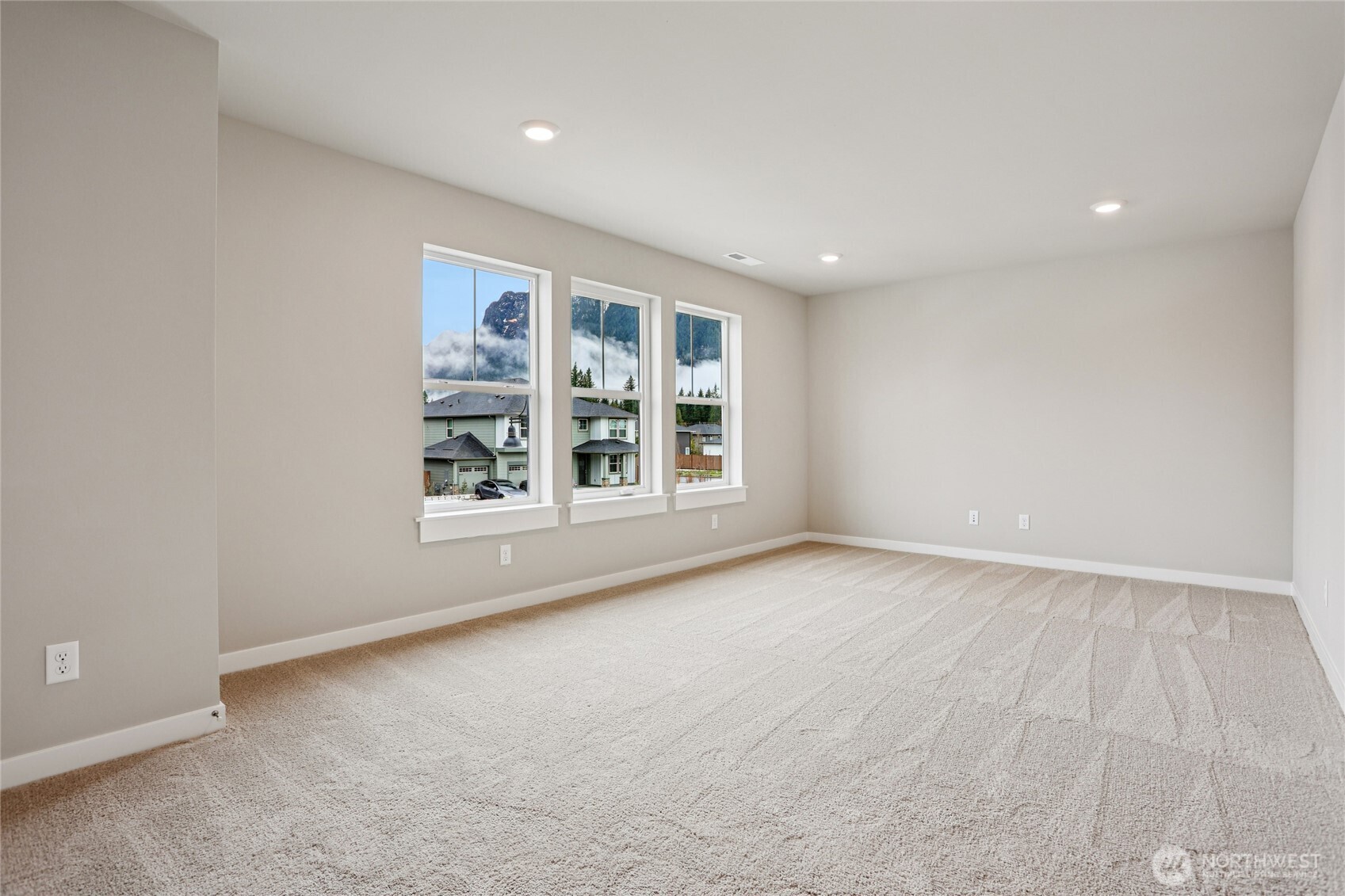 560 SE 11th Place #12, North Bend, WA 98045