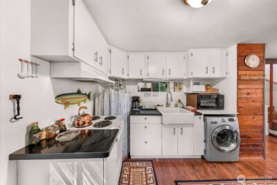 9778 Mt Baker Highway , Deming, WA 98244 - Photo 11