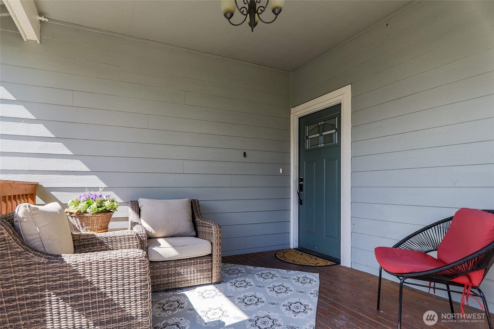 1910 Chestnut Street , Everett, WA 98201