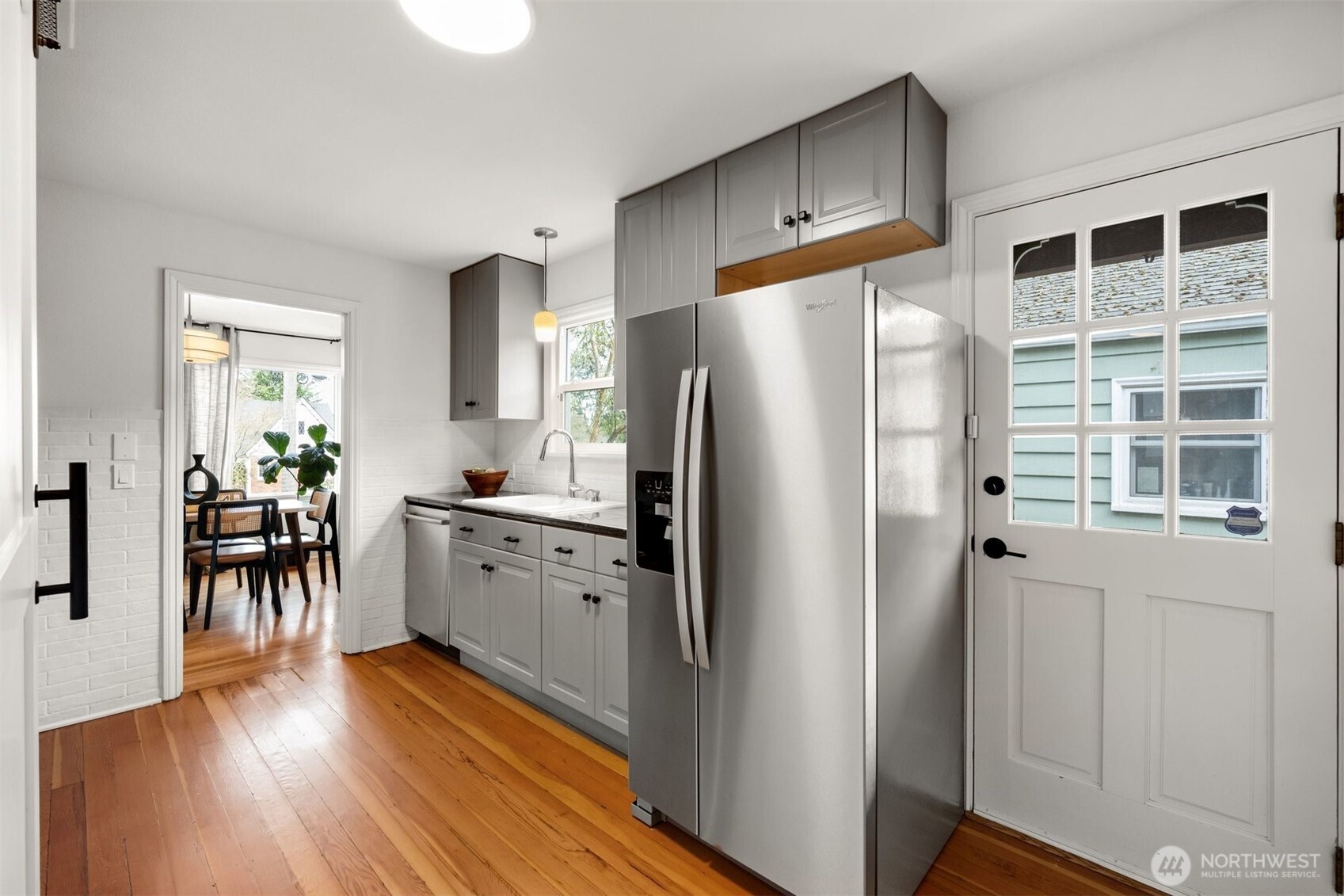 1035 NE 100th Street , Seattle, WA 98125-7517