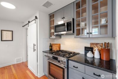 1035 NE 100th Street , Seattle, WA 98125-7517 - Photo 10