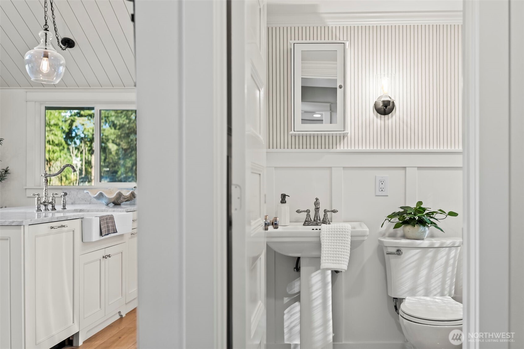 5915 Lagoon Lane NW, Gig Harbor, WA 98335