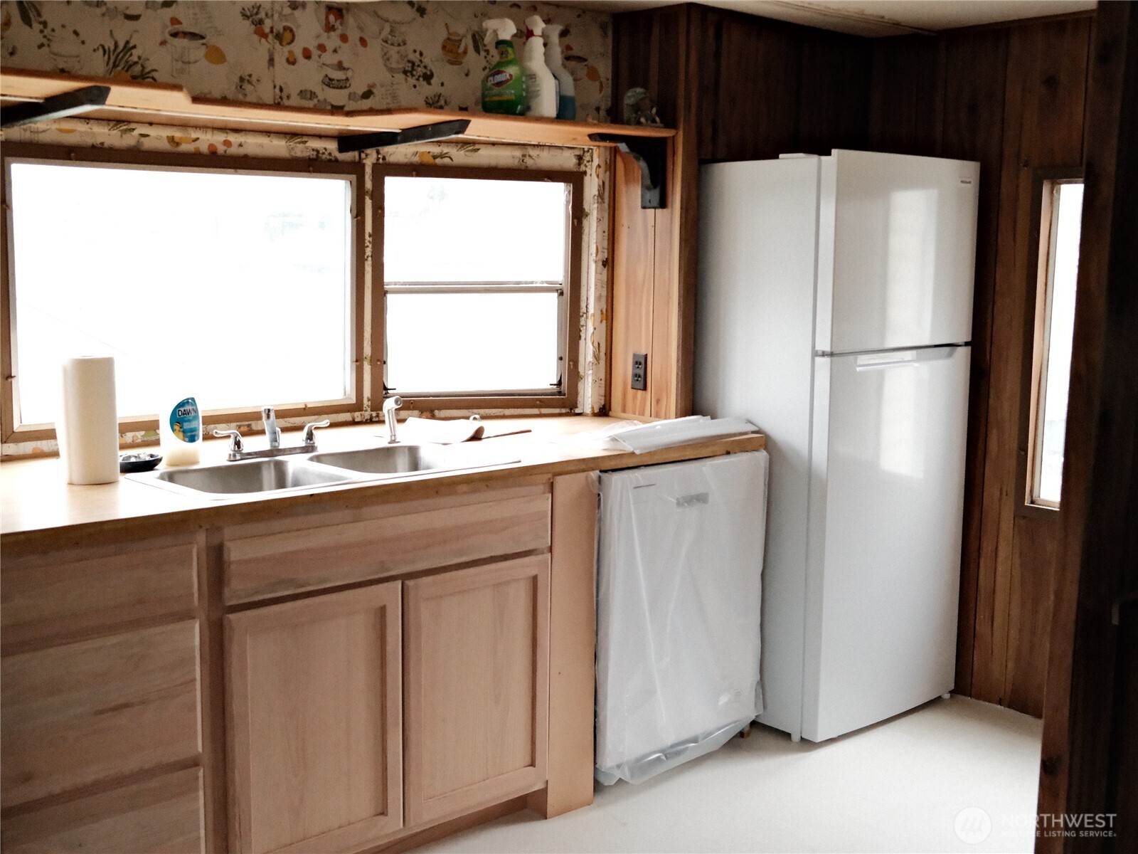 305 Burdin Boulevard , Grand Coulee, WA 99133