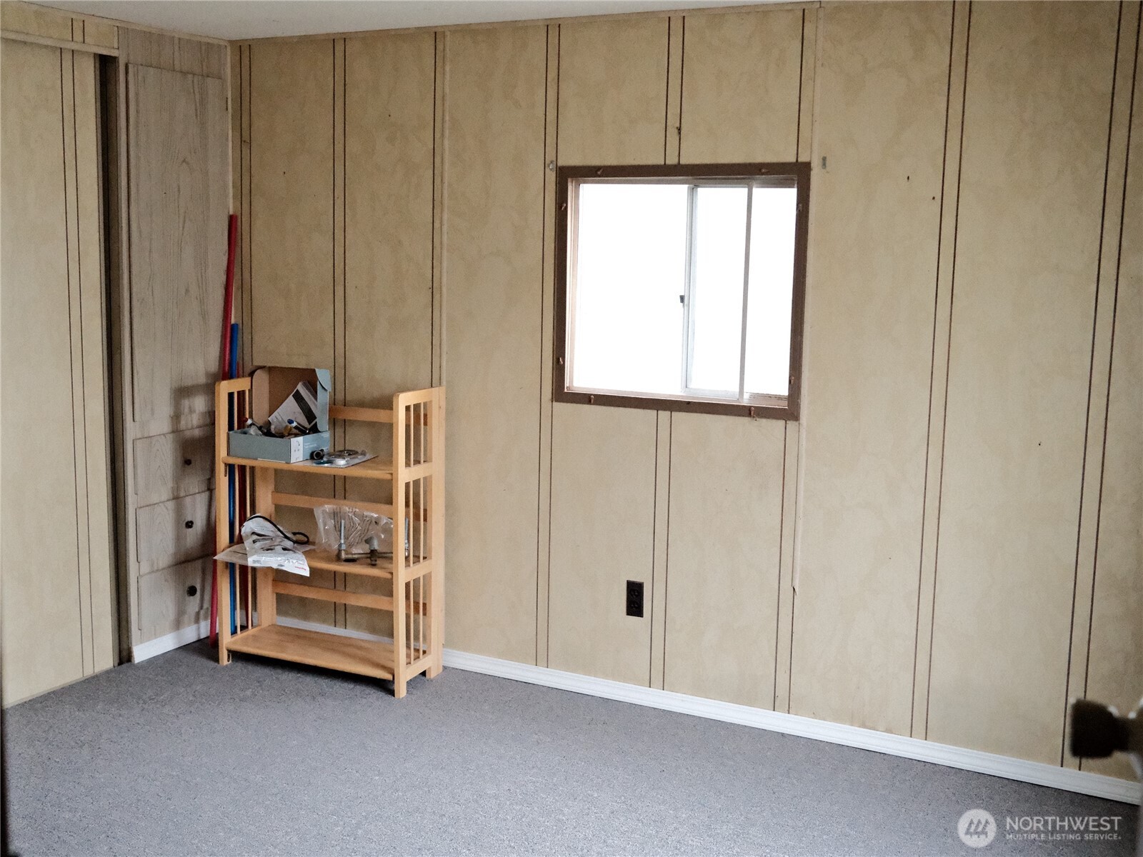 305 Burdin Boulevard , Grand Coulee, WA 99133
