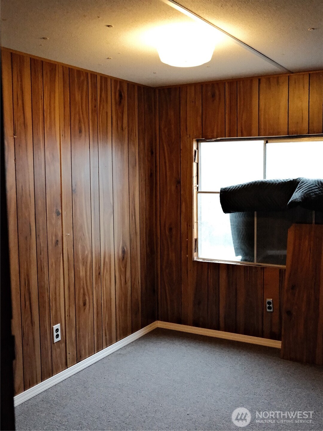 305 Burdin Boulevard , Grand Coulee, WA 99133