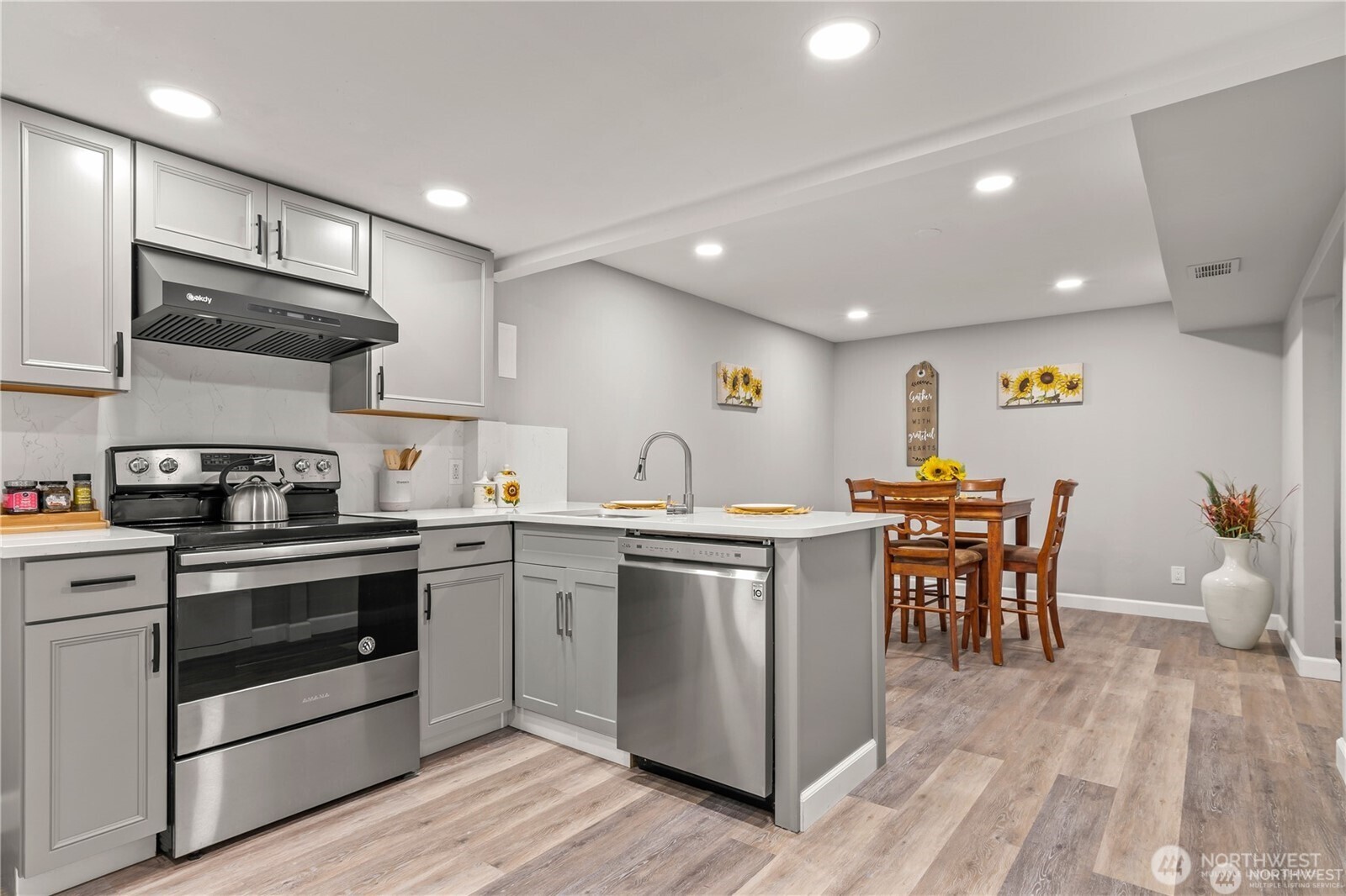 842 S 143rd Place , Burien, WA 98168