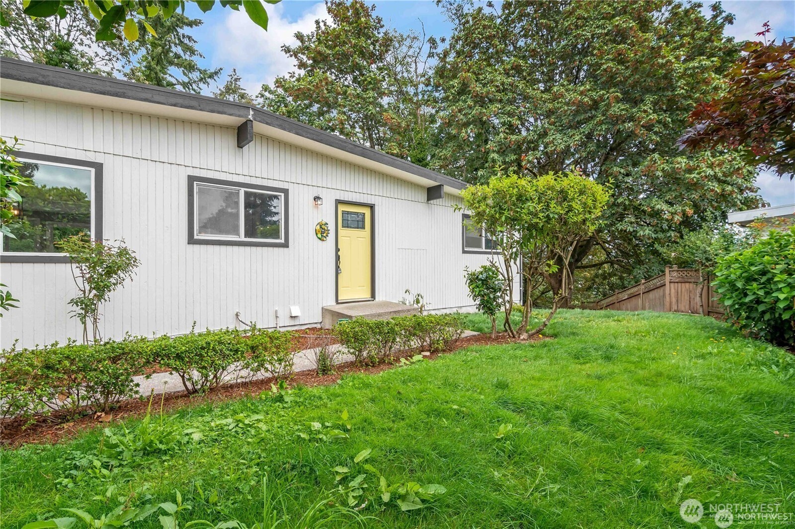842 S 143rd Place , Burien, WA 98168