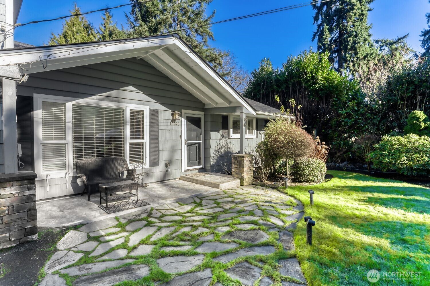10020 SE 7th Street , Bellevue, WA 98004