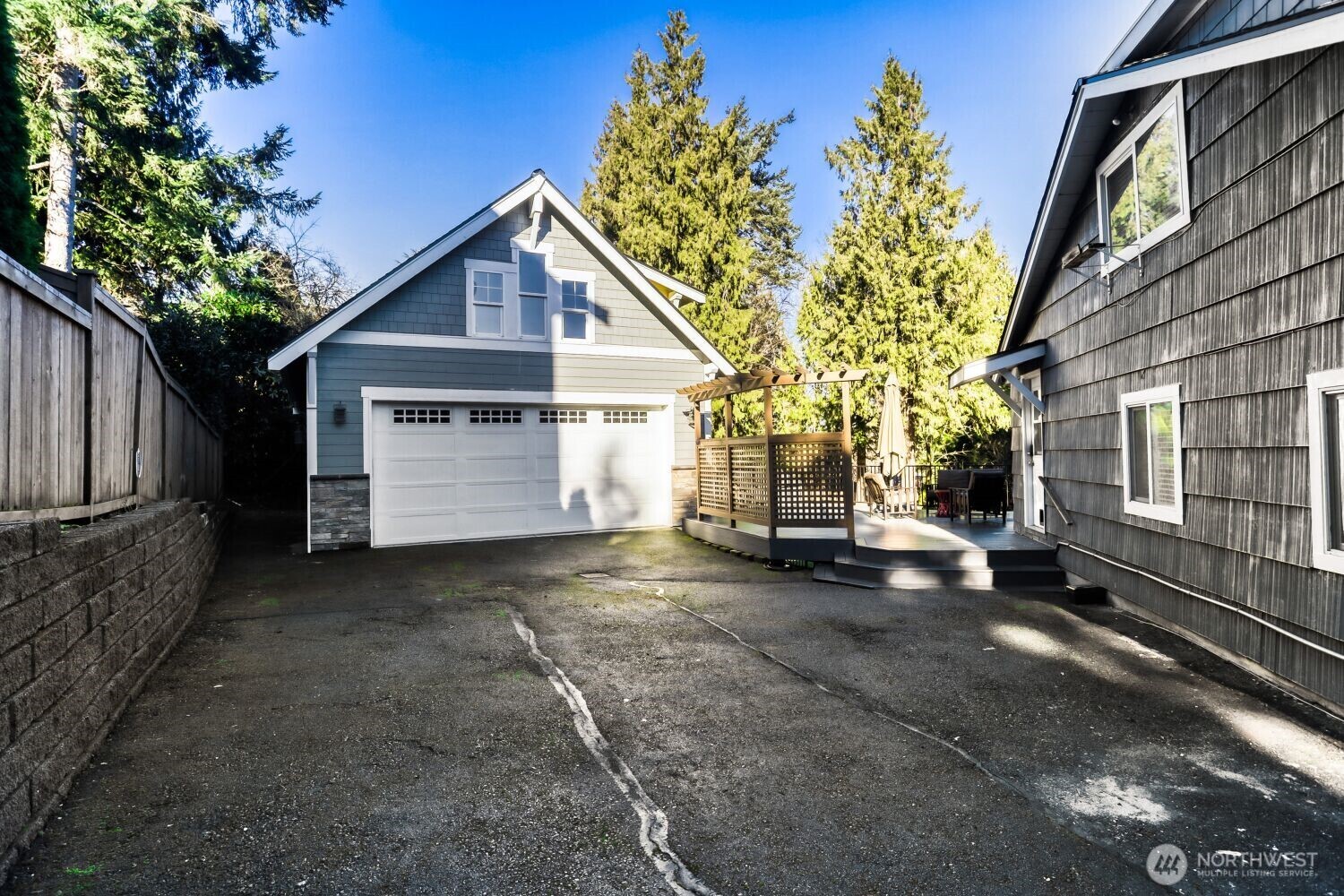 10020 SE 7th Street , Bellevue, WA 98004