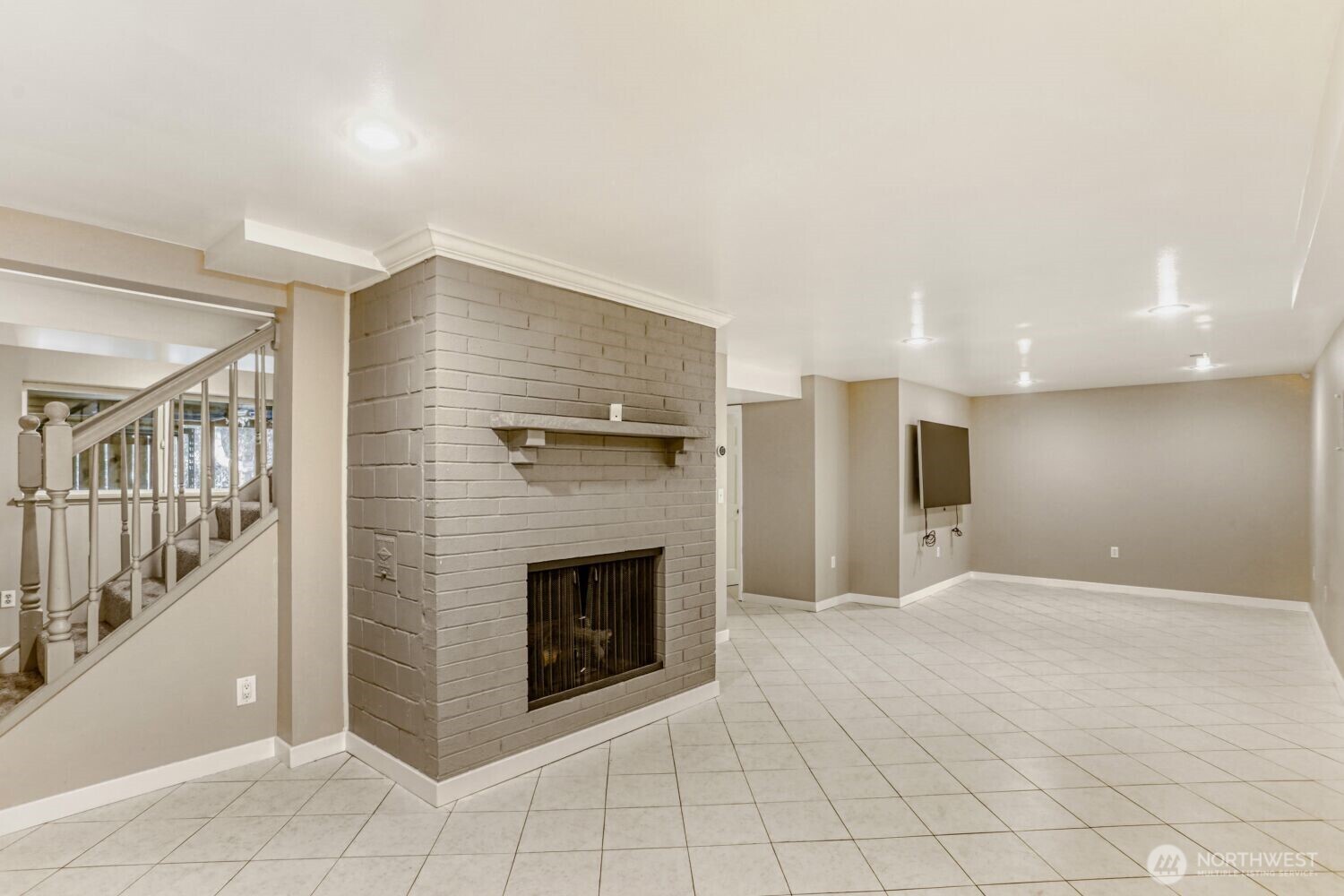 10020 SE 7th Street , Bellevue, WA 98004