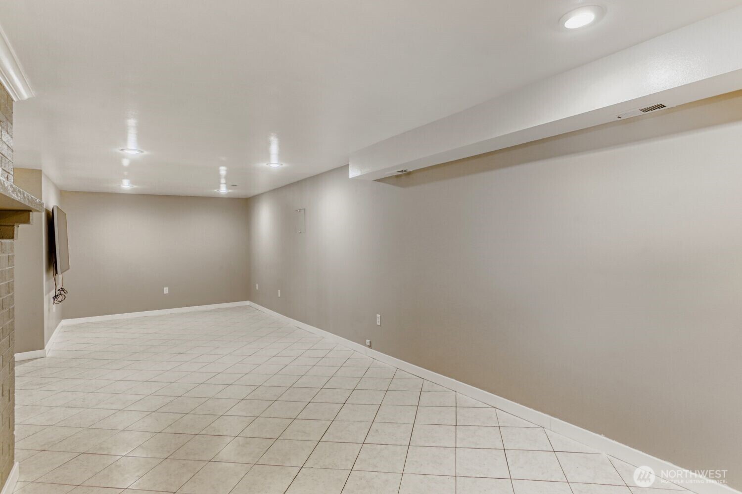 10020 SE 7th Street , Bellevue, WA 98004