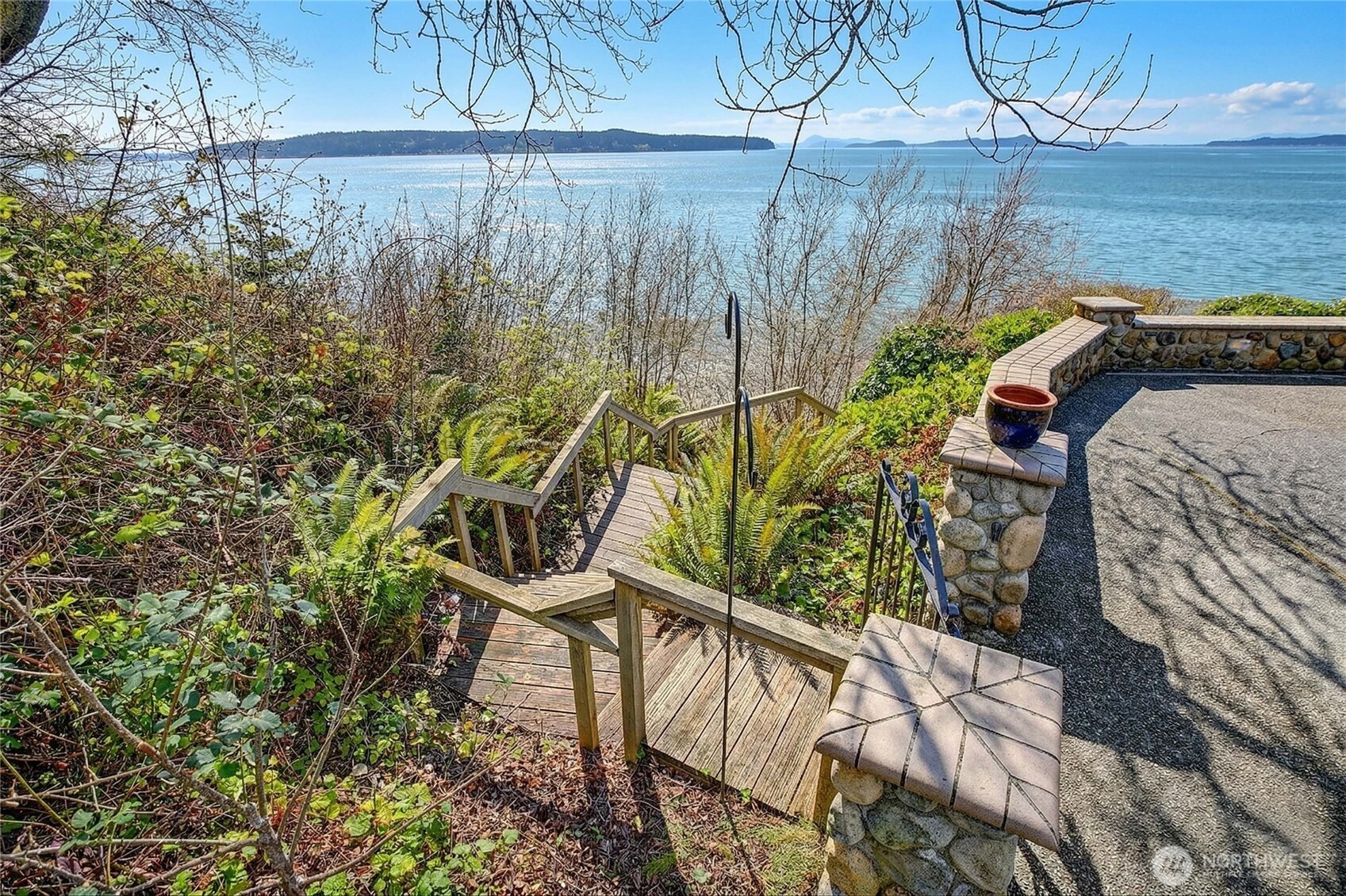 303 Arrowhead Point Lane , Camano Island, WA 98282