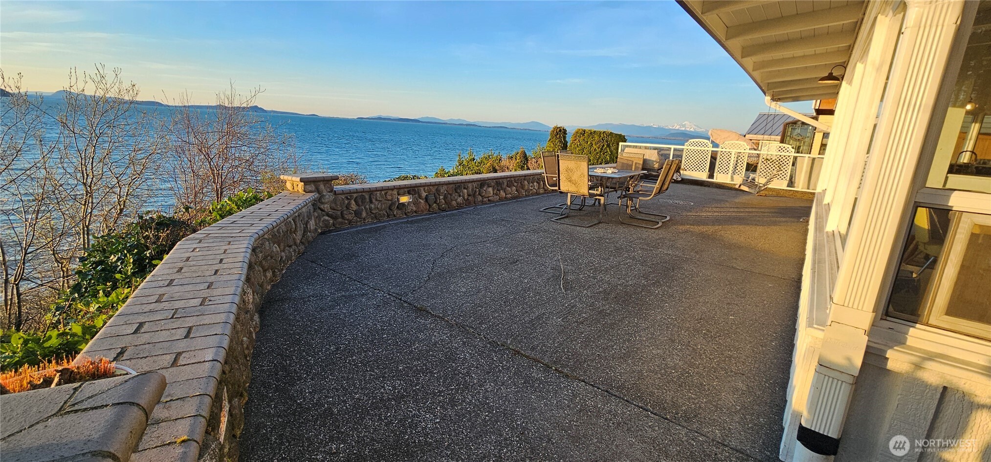303 Arrowhead Point Lane , Camano Island, WA 98282