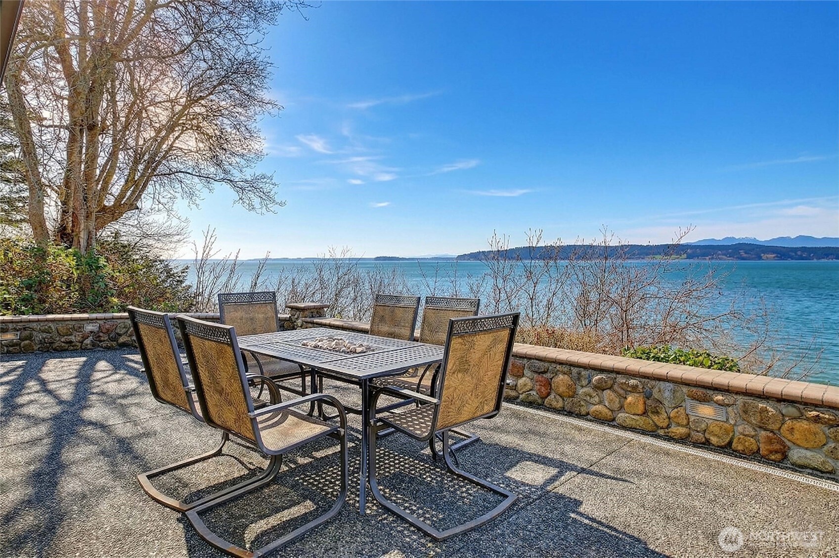 303 Arrowhead Point Lane , Camano Island, WA 98282