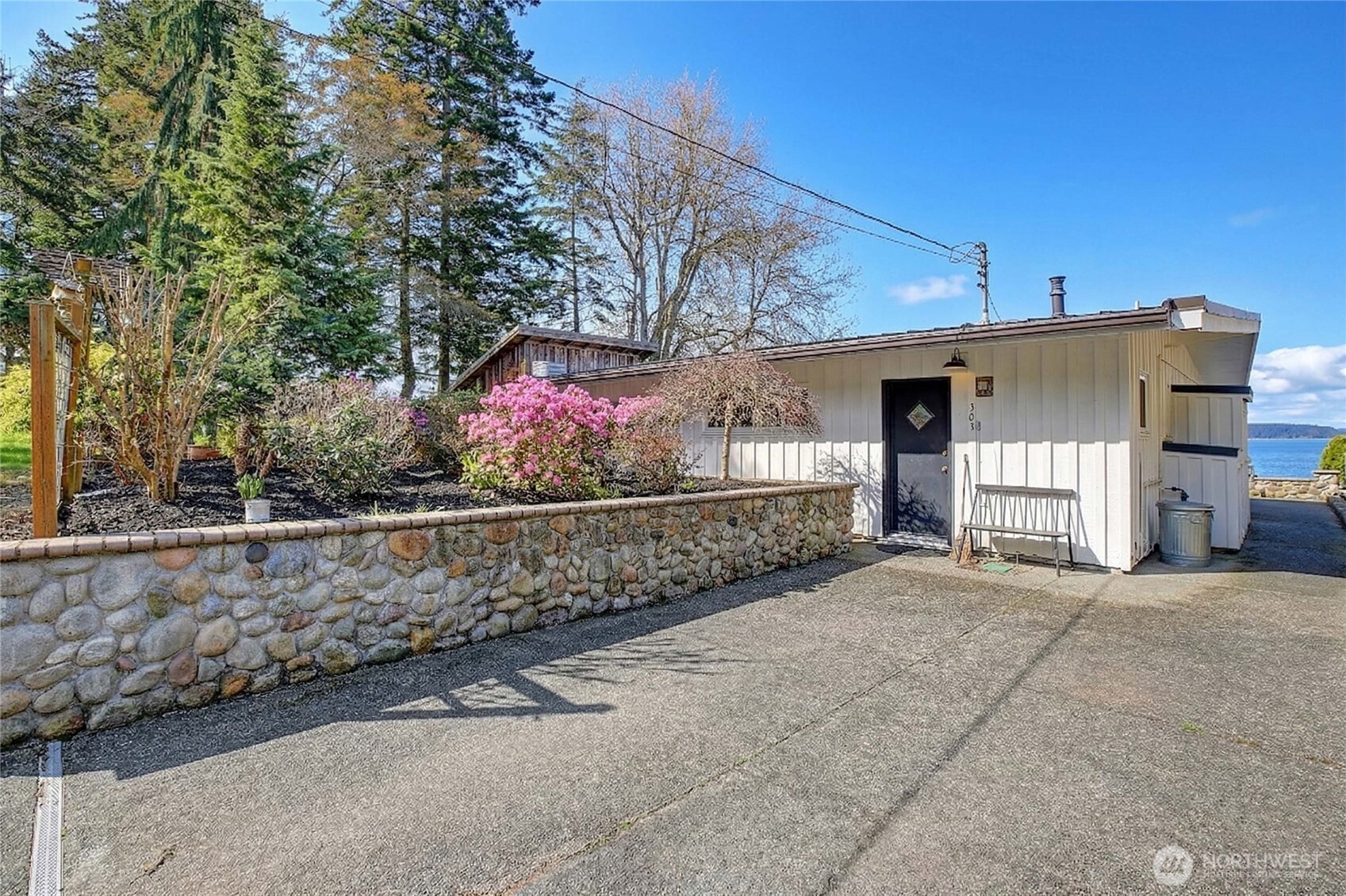 303 Arrowhead Point Lane , Camano Island, WA 98282