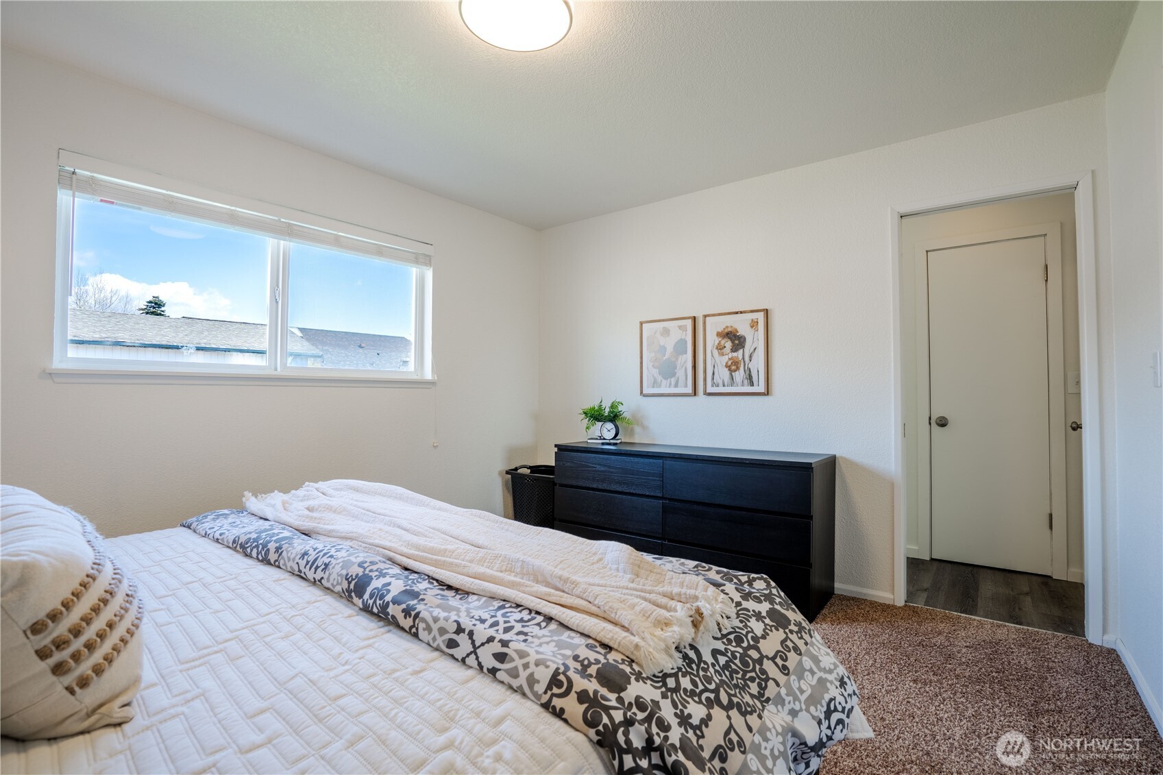 230 Peace Arch Court , Blaine, WA 98230