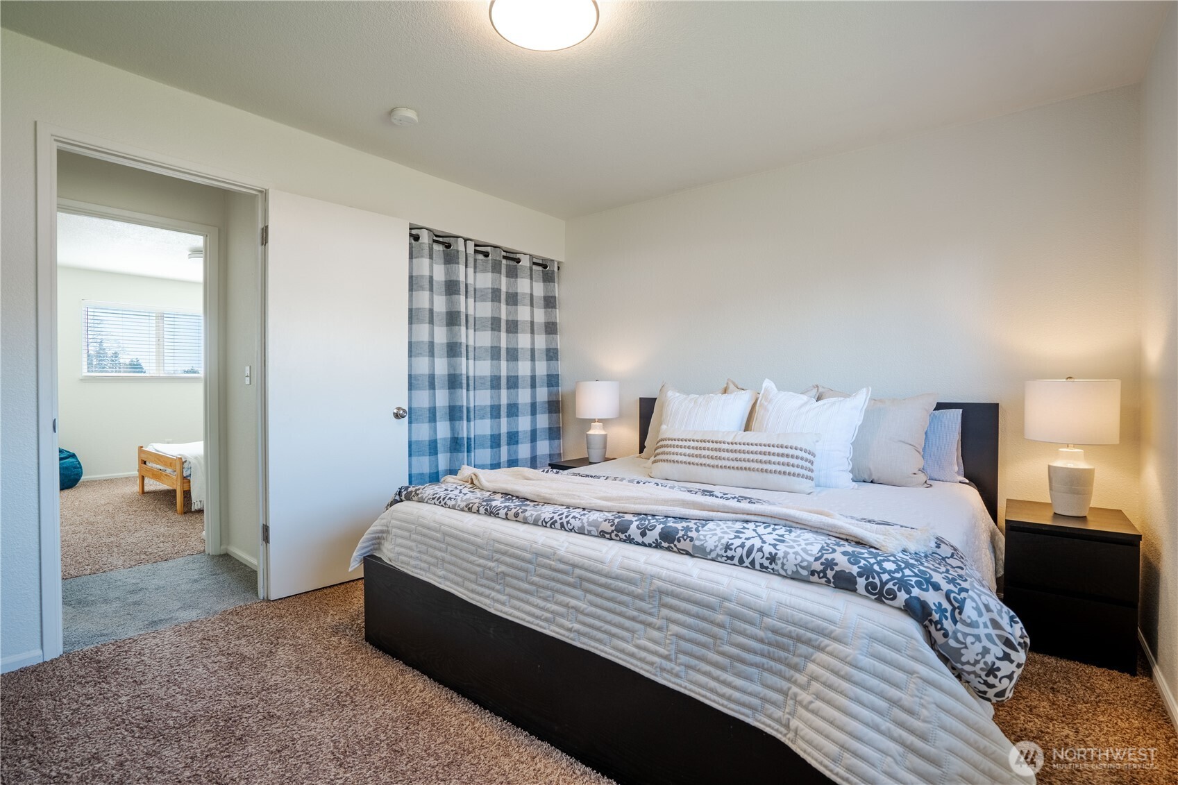 230 Peace Arch Court , Blaine, WA 98230