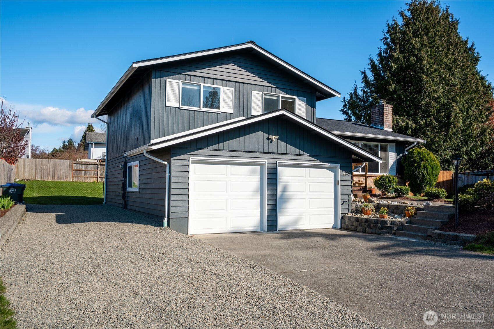 230 Peace Arch Court , Blaine, WA 98230