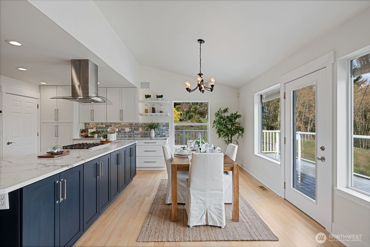 12421 6th Avenue NW, Gig Harbor, WA 98332