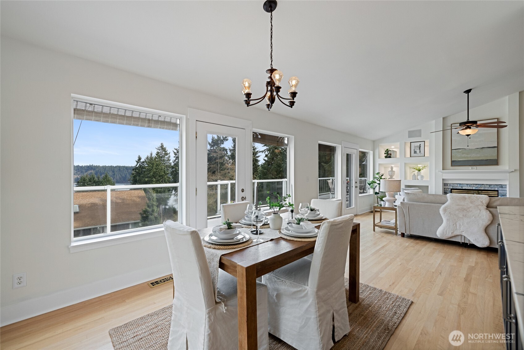 12421 6th Avenue NW, Gig Harbor, WA 98332