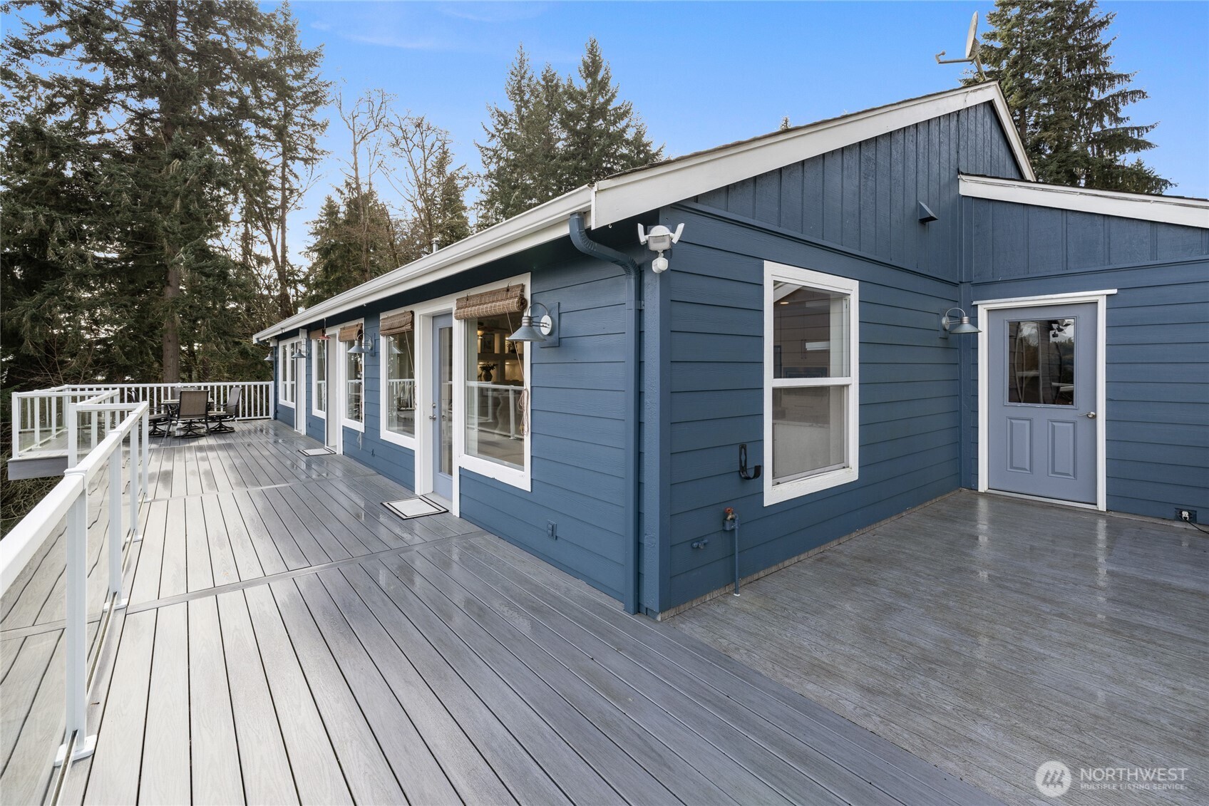 12421 6th Avenue NW, Gig Harbor, WA 98332