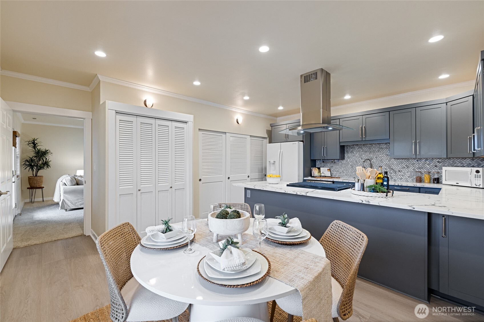 12421 6th Avenue NW, Gig Harbor, WA 98332