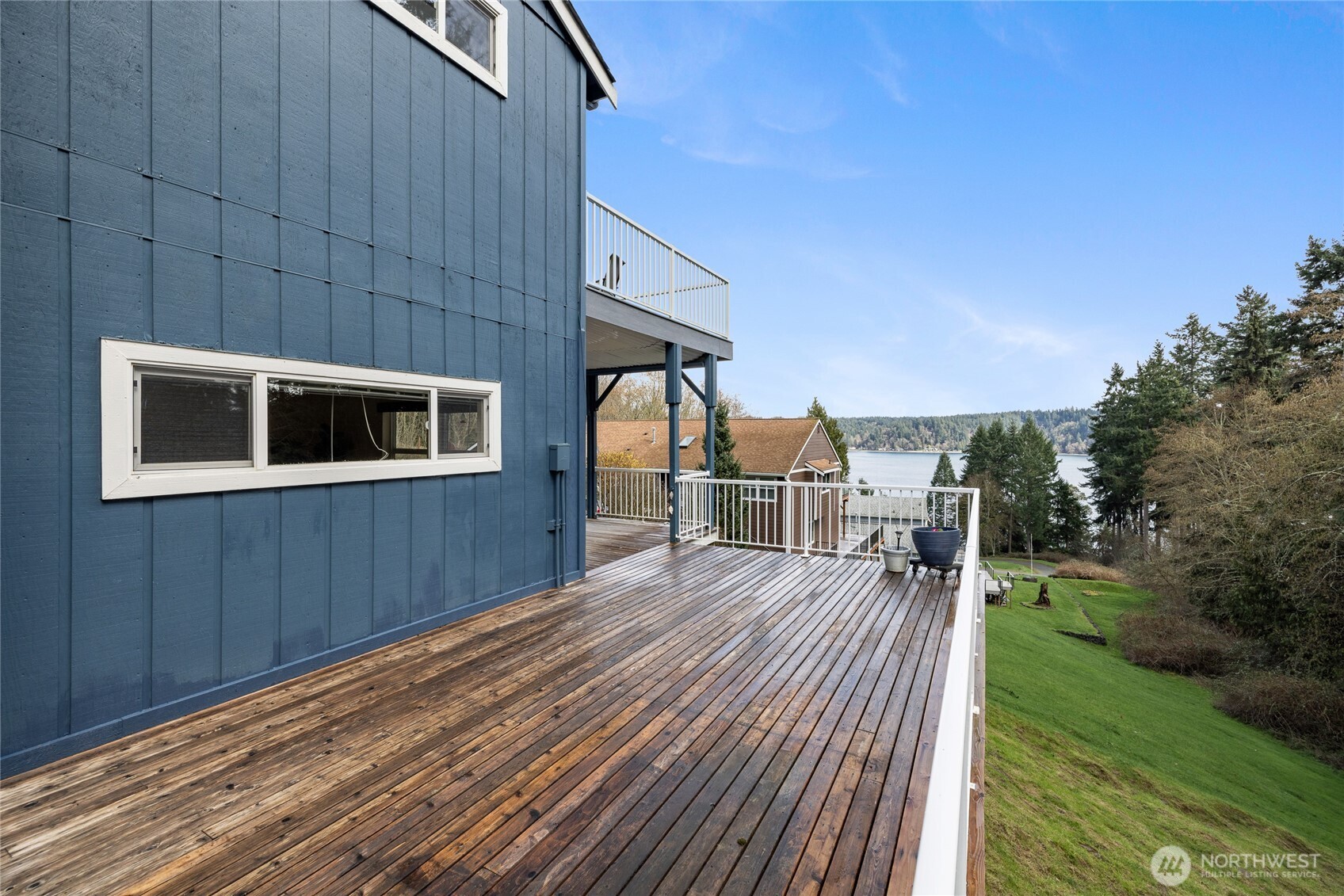 12421 6th Avenue NW, Gig Harbor, WA 98332